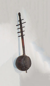 Japan 'Hyōshigi' (Clappers) - Hartenberger World Musical Instrument  Collection