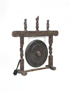 Indonesia 'Kempul' (Boss Gong) - Hartenberger World Musical Instrument  Collection